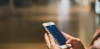 Ile zarabia specjalista ds e-commerce?