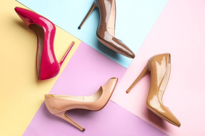 Jak dobrze dobrać obuwie do stylizacji - poradnik dla modnych kobiet i mężczyzn Jak dobrze dobrać obuwie do stylizacji